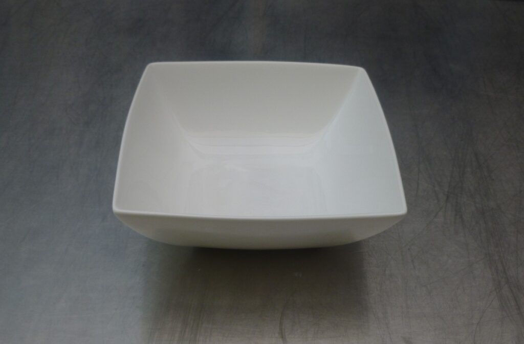Opdienmateriaal - vierkante opdienkom 18cm - huren rondom Sint-Niklaas